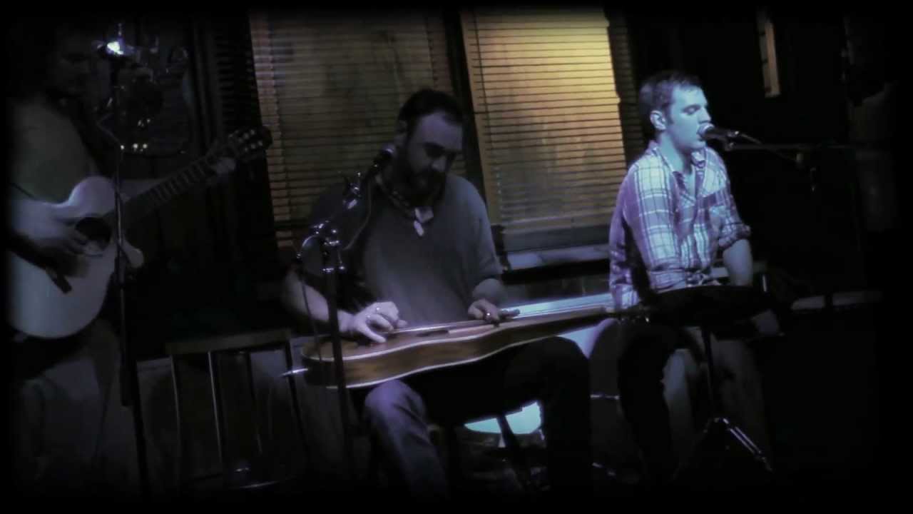 Grizzly & The Grasshoppers - Breakdown LIVE @ Olivers Bar