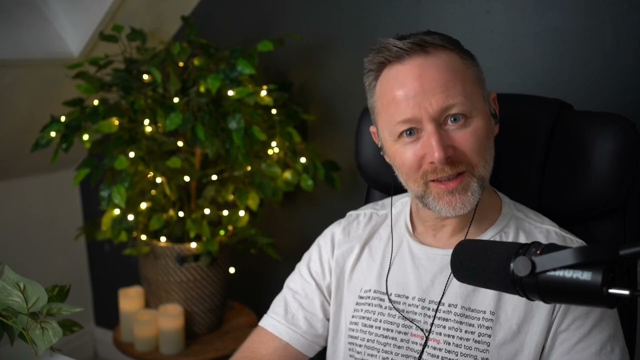 Limmy meets a fan whilst out for a cup of tea