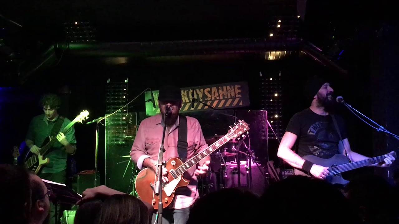 Pilli Bebek-Bu Biçim (Cem Karaca Cover-15.01.2016 Kadıköy Sahne)