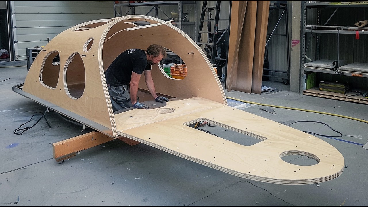 Мужчина Создал Потрясающий КАРАВАН DIY | От Начала до Конца @christiangreen612