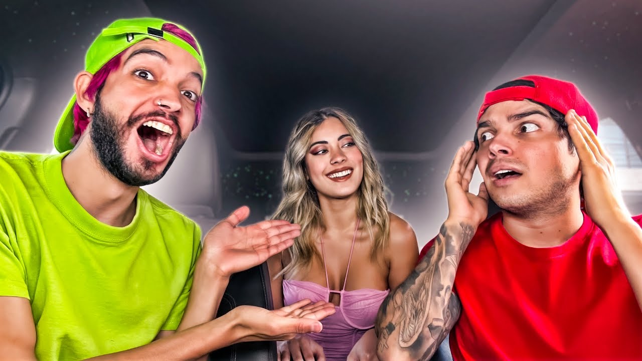 SORPRENDO A MI HERMANO CON SU EX NOVIA !!