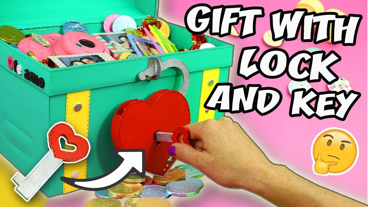 MAKE A GIFT WITH LOCK AND KEY - TREASURE CHEST CARDBOARD | aPasos Crafts DIY
