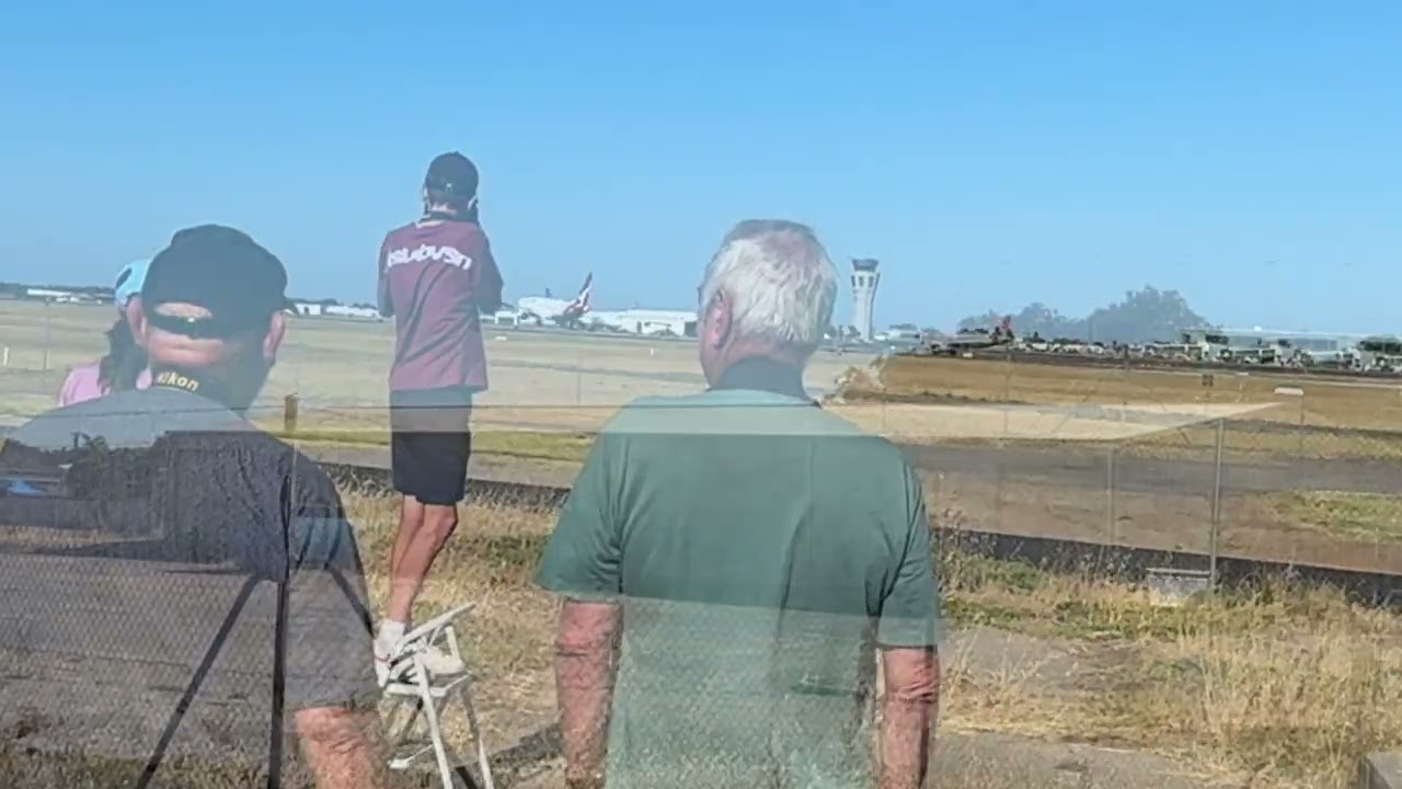 Adelaide Airport 17 January 2026   United 787 9 N29981