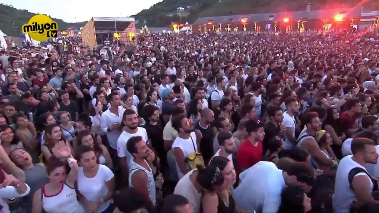 Dolu Kadehi Ters Tut & Cem Adrian @ MilyonFest Live Stream