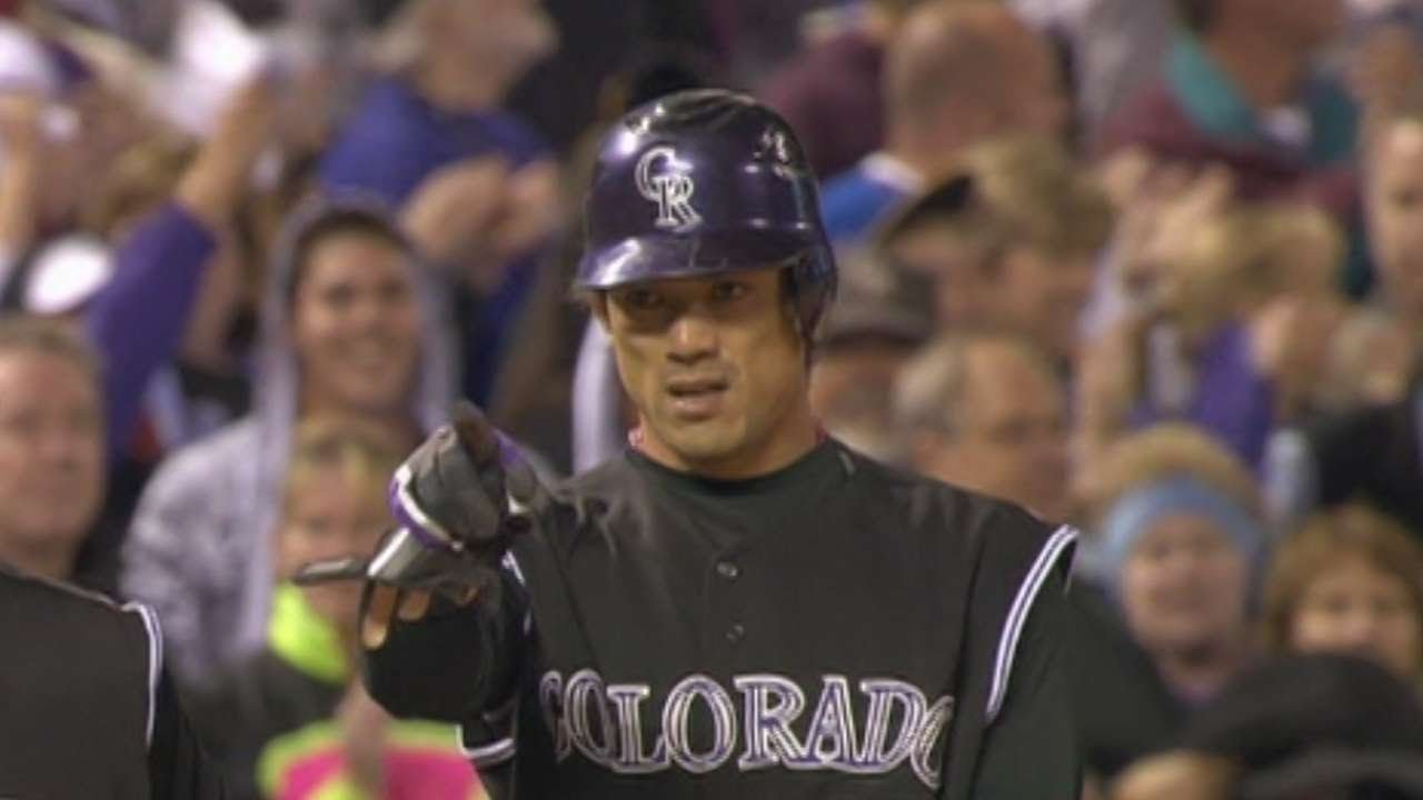 Matsui rips an RBI triple to left in Game 3 of the '07 NLDS