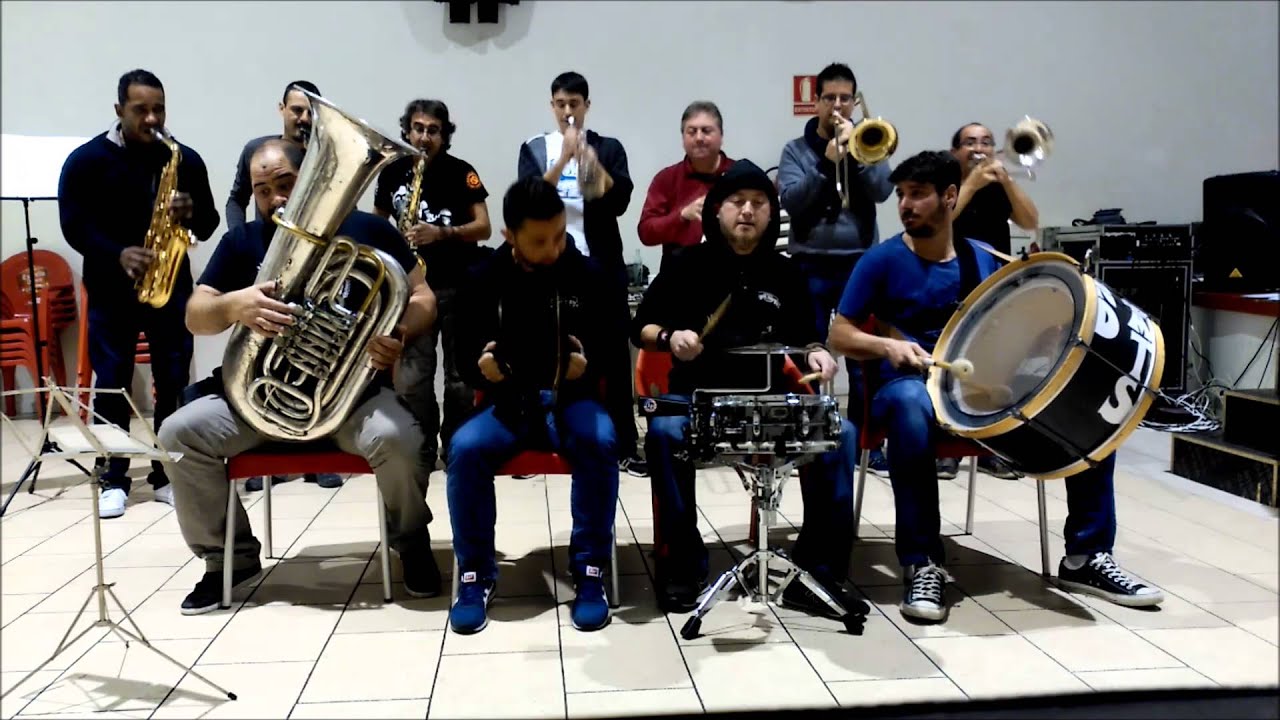 Txaranga Band Tocats - Noche de paz