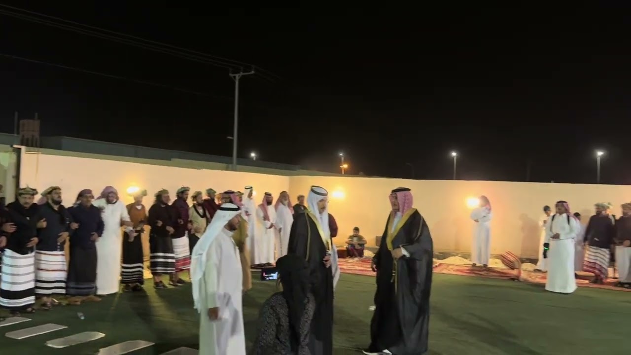 ترحيبة قبايل بني حريص بالضيوف في حفل زواج الشاب نواف بن حسن الحريصي في استراحة لمة أحباب ببلغازي