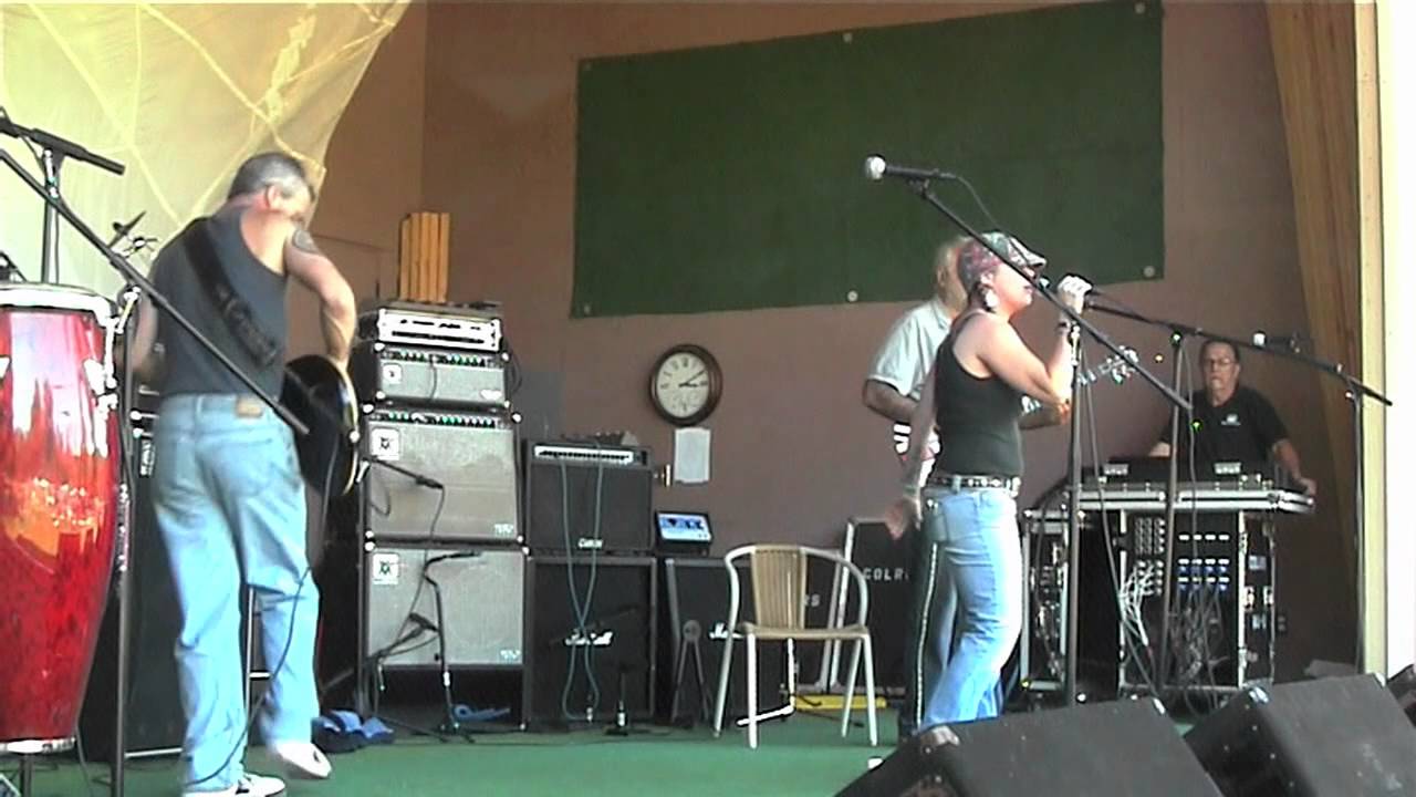 Off the Hook Band performs 