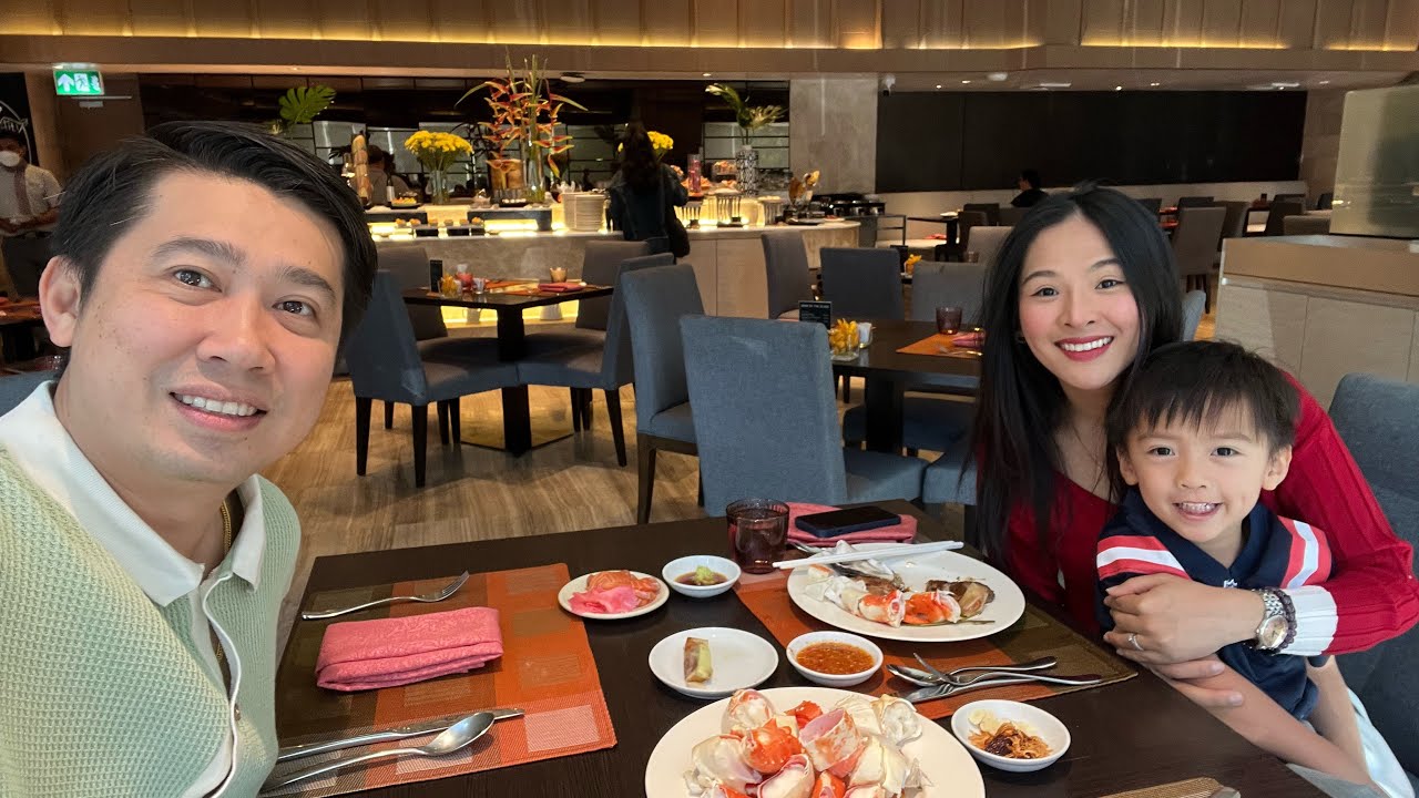 มื้อพิเศษของครอบครัวกับน้องโฮชิที่บุฟเฟต์นานาชาติ ห้องอาหาร ONE Ratchada โรงแรม AVANI Ratchada 