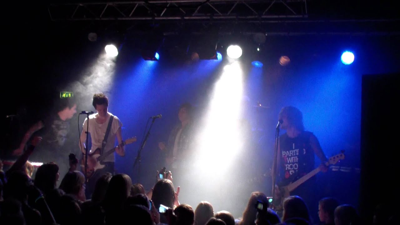 Destine + Nick Jongejan - Stay (perron 55 Venlo 15.10.2011)