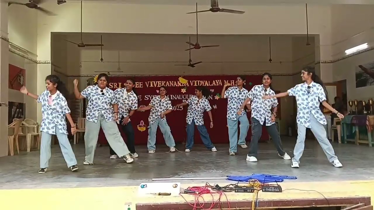 BLUE HOUSE DANCE 2025-2026(SSVV)