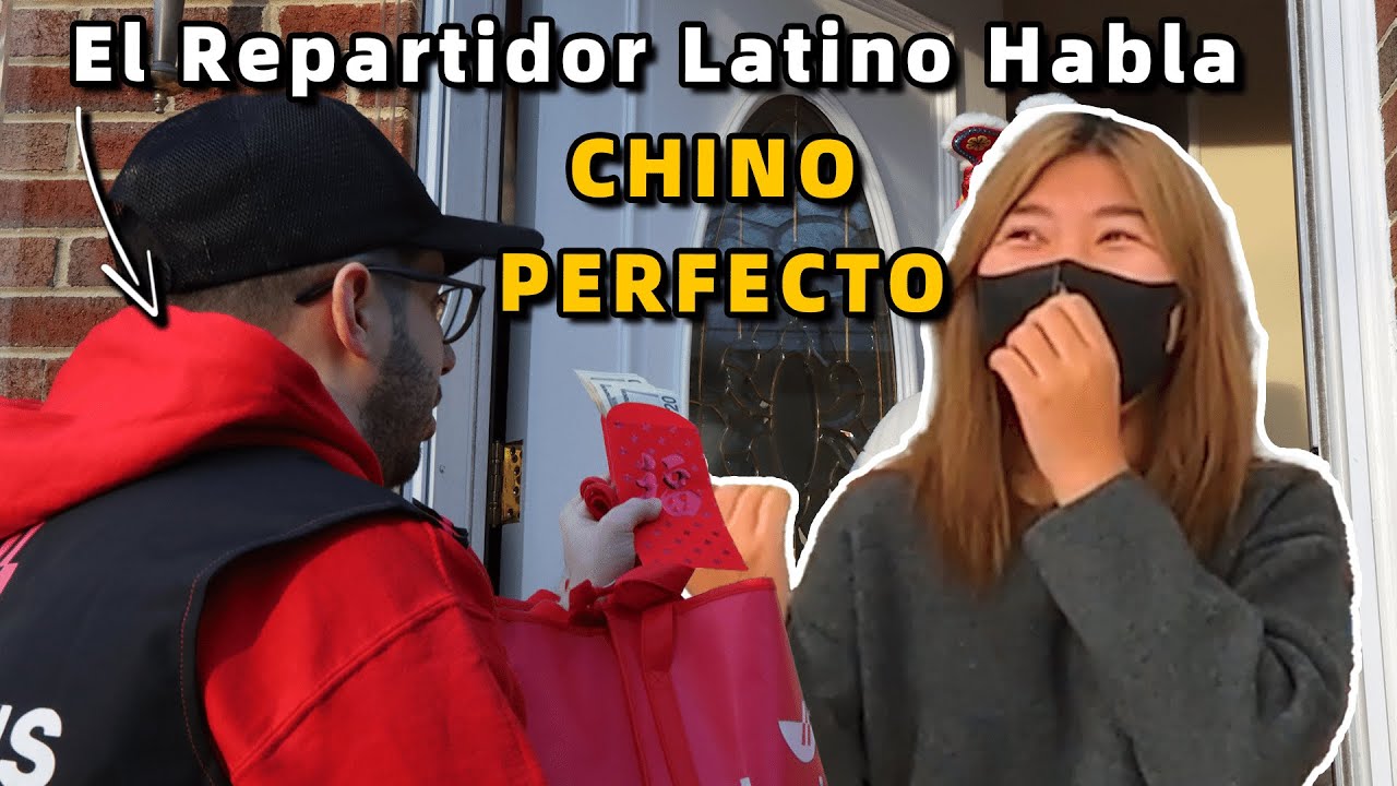 Latino Habla Chino Perfecto y Sorprende Gente China Mientras Entrega Comida