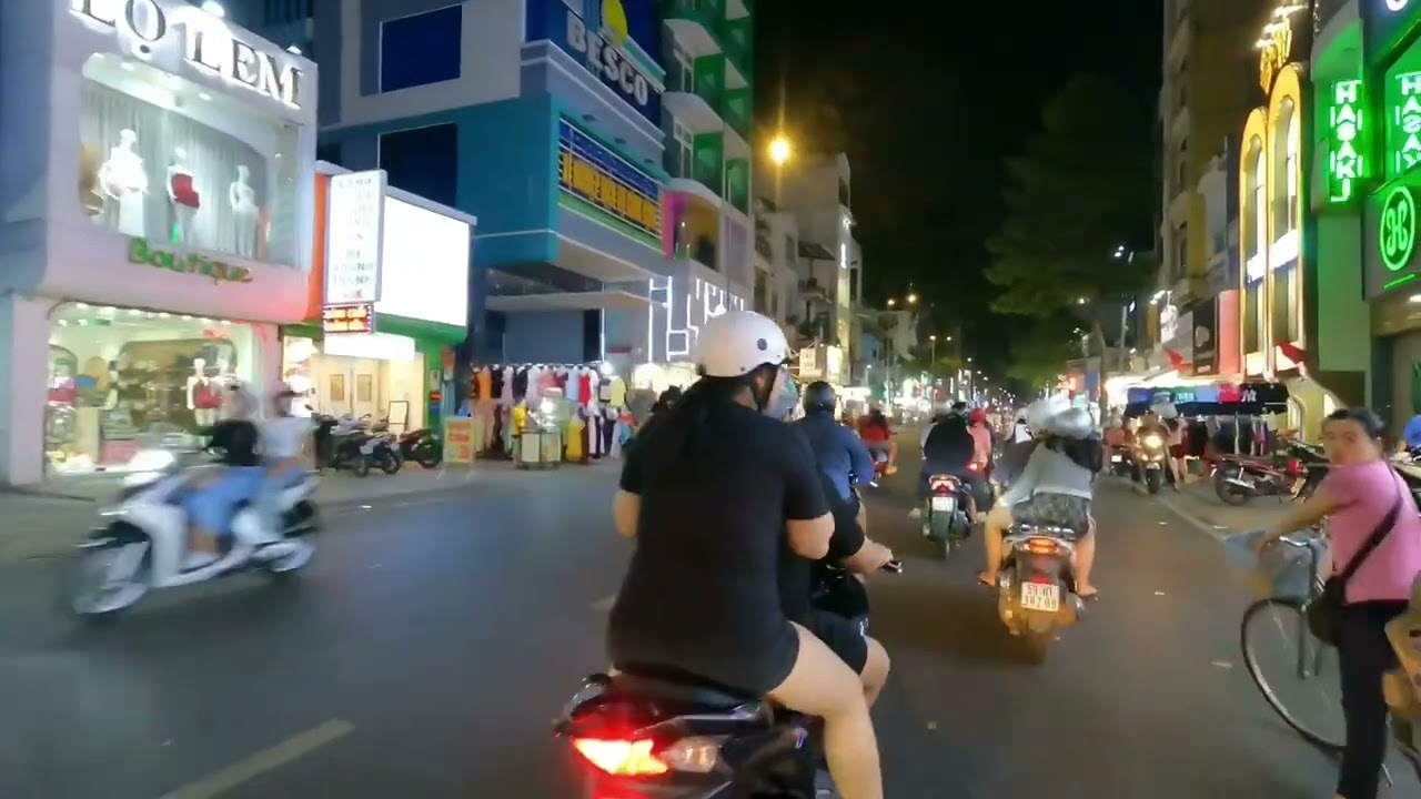 Đường Nguyễn Trãi Q5 thiên đường mua sắm 