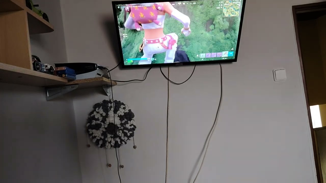 Hraju fortnite 