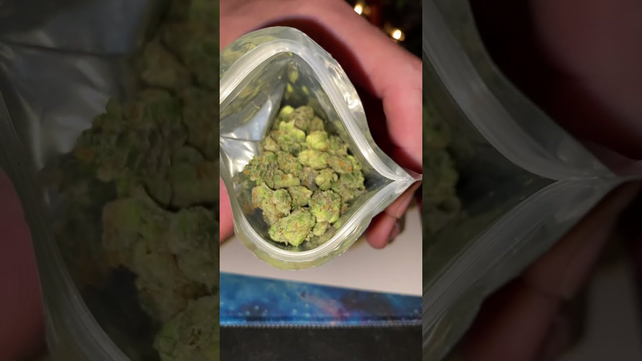 Reviewing Simply Mary(formerly Hello Mary) THCA 818 OG smalls🤩 Big punch small on the pocket