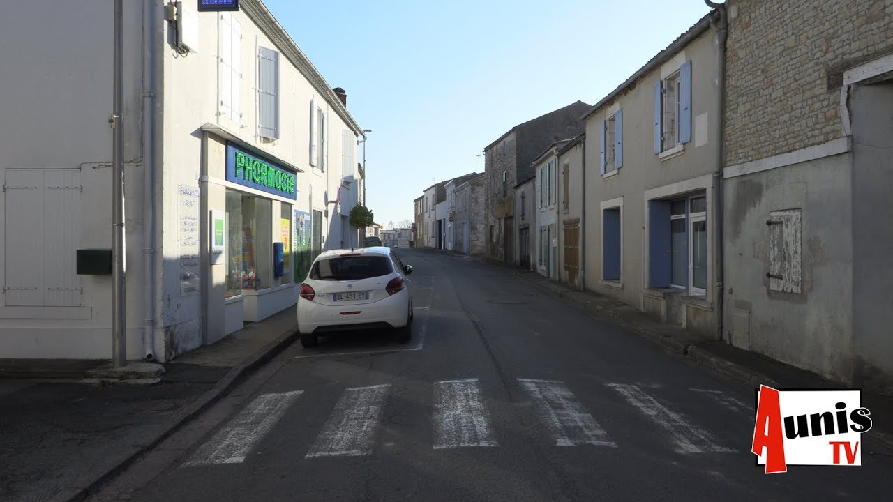 Nuaill&eacute; d'Aunis. Qu'arrive-t-il aux fa&ccedil;ades de la grande Rue ?