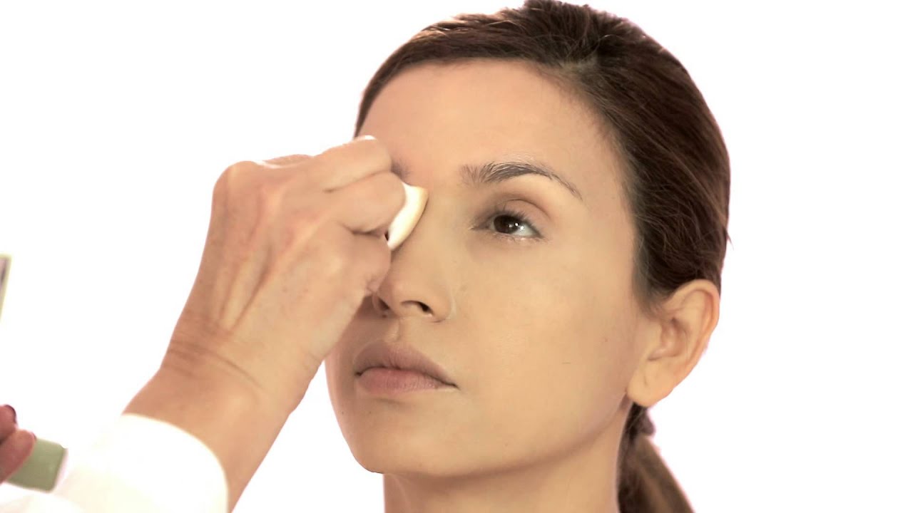 Colour Correcting Powder Foundation & Natural Contour Powder (Fall 2015)