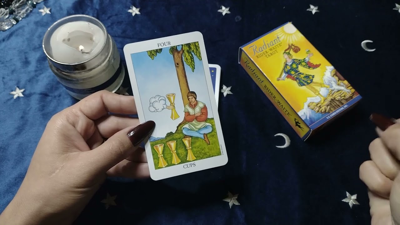 Quatro de Copas em forma de conselho.