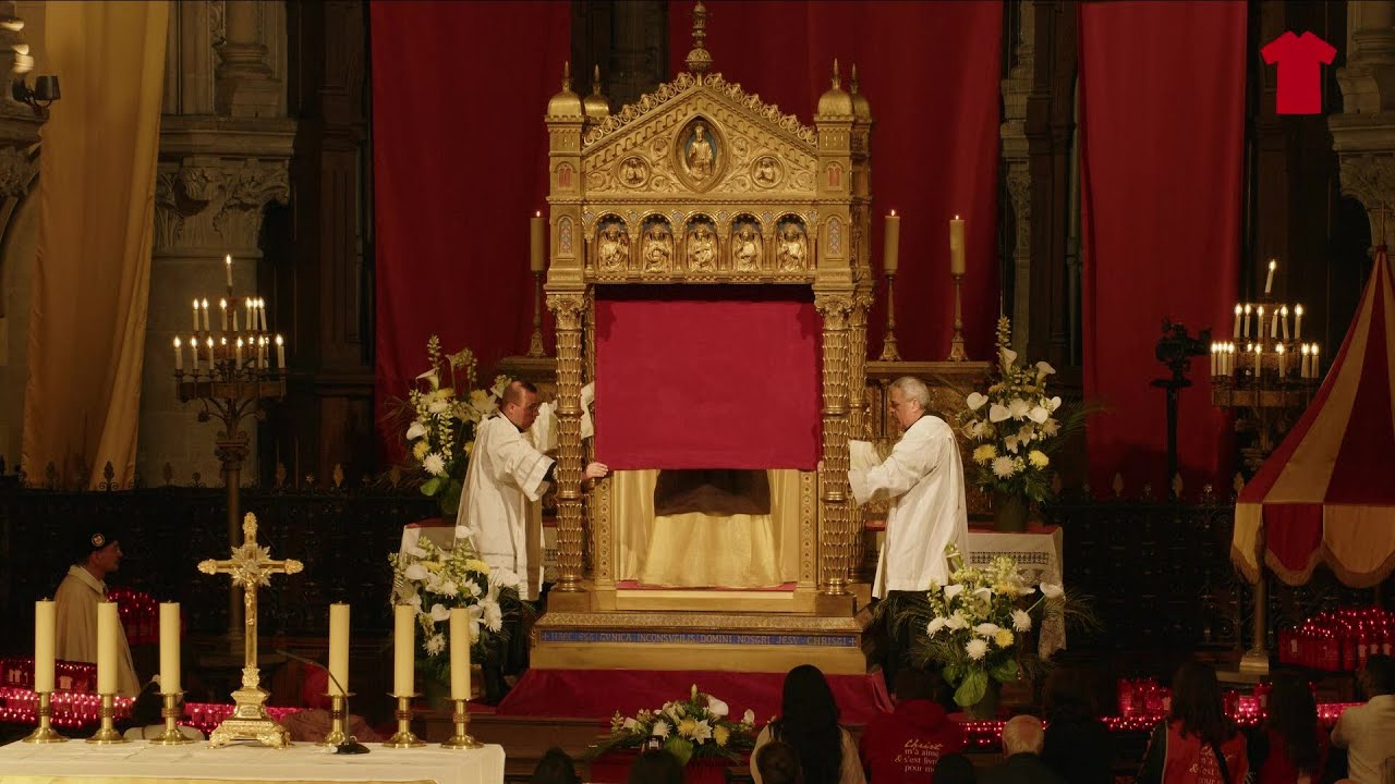 Ostension 2025 - Dimanche 27 avril - Voilement de la Sainte Tunique à la Basilique d'Argenteuil (95)