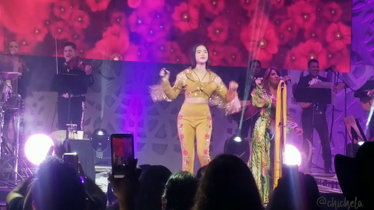 Ángela Aguilar - Como La Flor