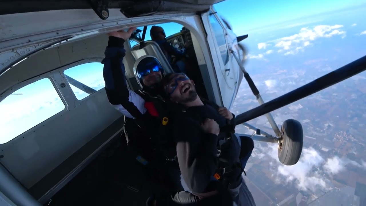 Lancio in tandem - Skydive Salerno (1 ottobre 2023)