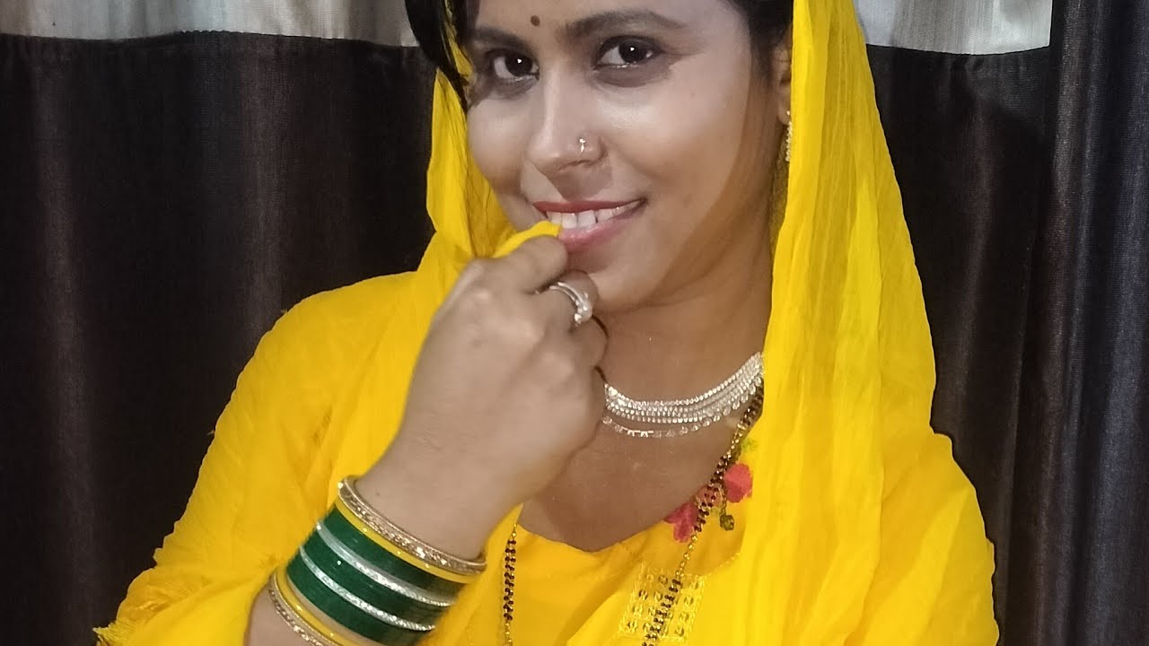 Annpurna Soni  is live common