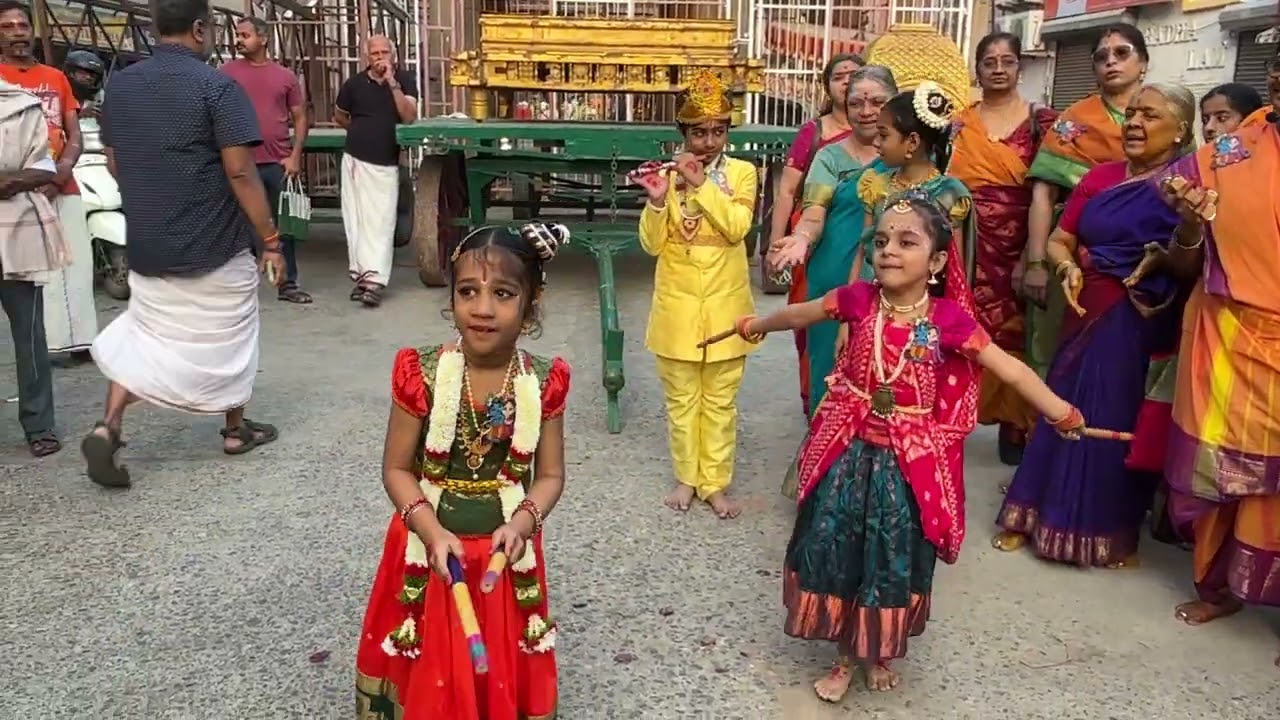 Margazhi Mada Veethi Bhajan 2025- Siva Sakthi 