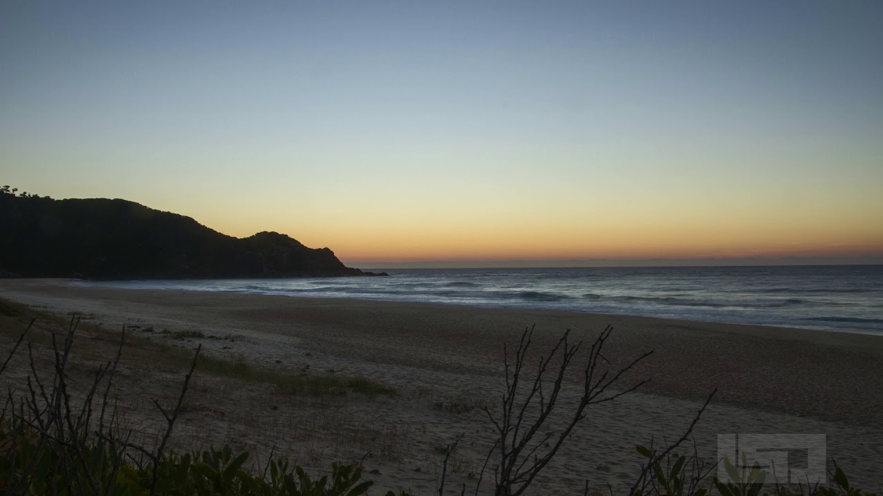 TIMELAPSE SUNRISE BOOMERANG BEACH