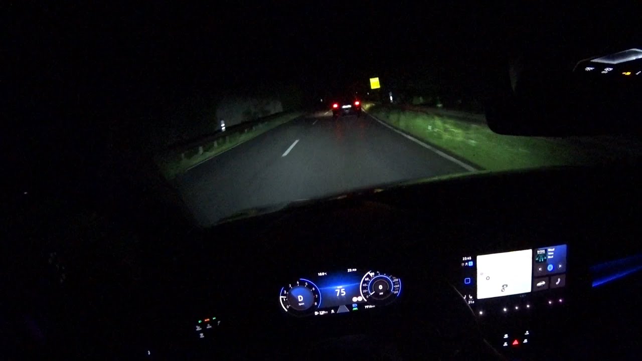 2021 VW Golf 8 R - IQ.LIGHT night drive | POV