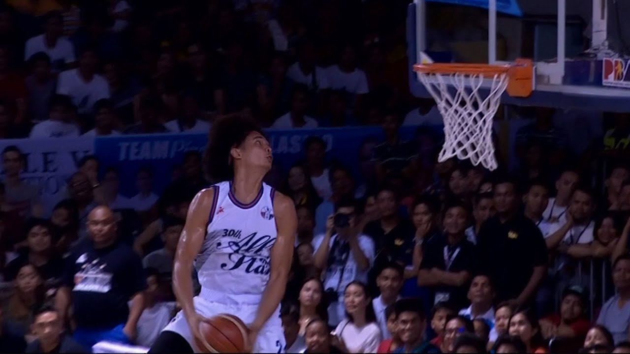 Japeth Aguilar treats the people of Calasiao, Pangasinan with Monster dunks! | PBA All-Star 2019