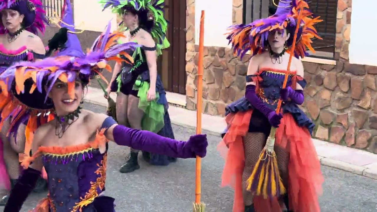 Desfile de Comparsas y Peñas del Carnaval 2026 en Brazatortas 🦹‍♂️🧛🏻‍♂️