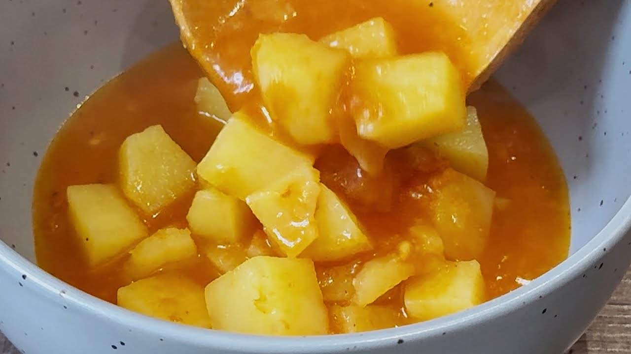 Помидоры и картофель идеально сочетаются. Просто приготовить и очень вкусно! Рецепт веганского супа!