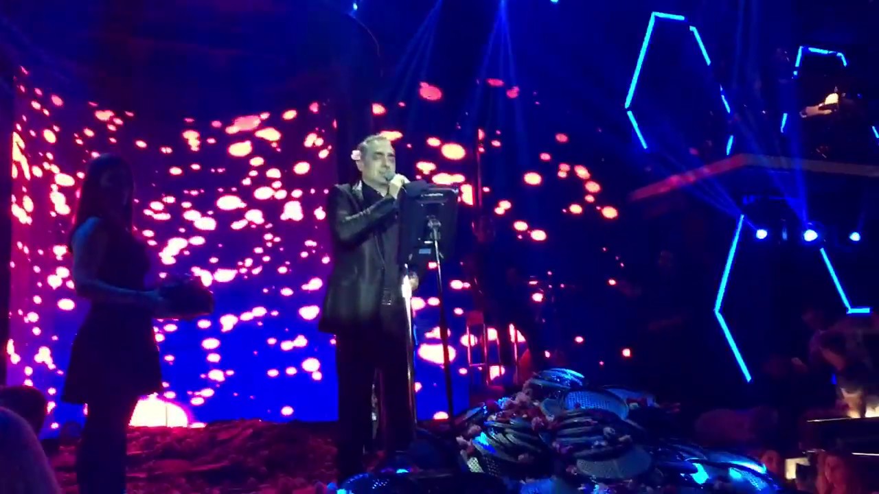 Νοτης Σφακιανακης -εγω τραγουδαγα @ teatro music hall
