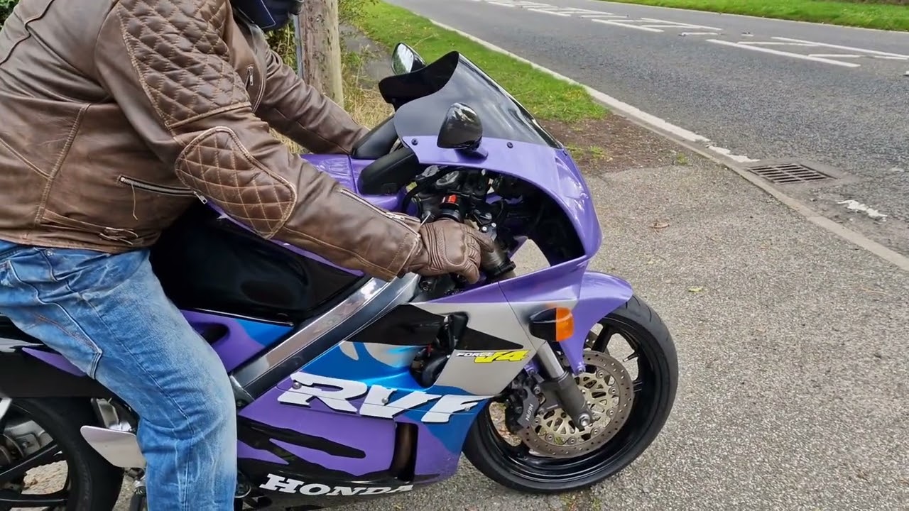 1995 HONDA RVF400 NC35 UNUSUAL COLOURS TEST RIDE.