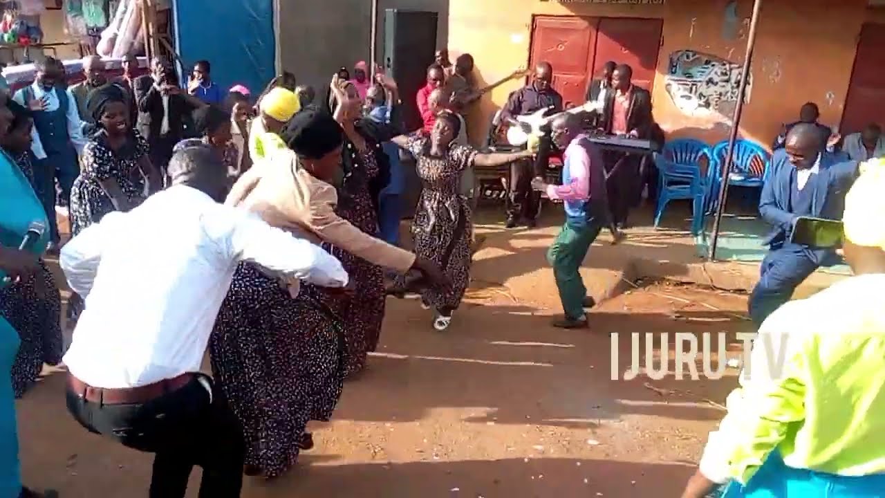 Guhimbaza BETERI choir