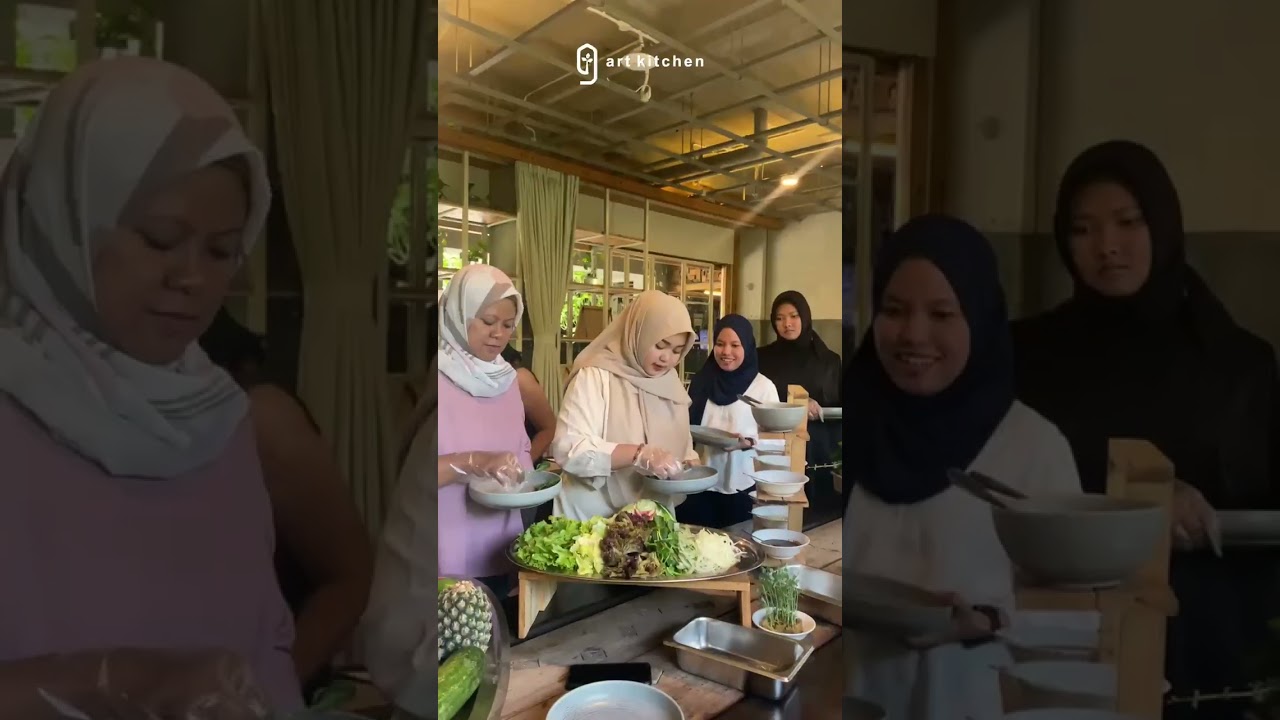 Salad Class at Greenhost Boutique Hotel #collaborativeart #salad #kebun #hydroponics