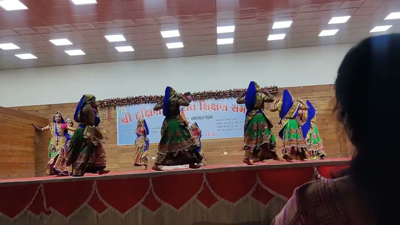 Kunjaladi re sandesho lavjo.  Prachin garba , kunjaladi , 