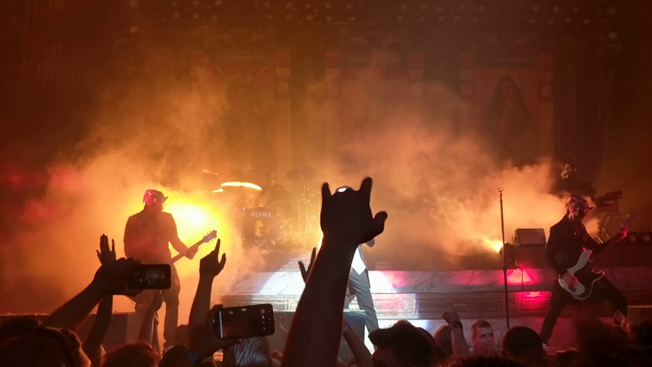 Ghost - Ghuleh Zombie Queen Live 2017