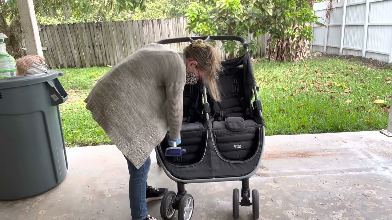 ASMR! Cleaning Vlog!🧽🧼🦠Deep Scrubbing A Stroller!✨Requested✨