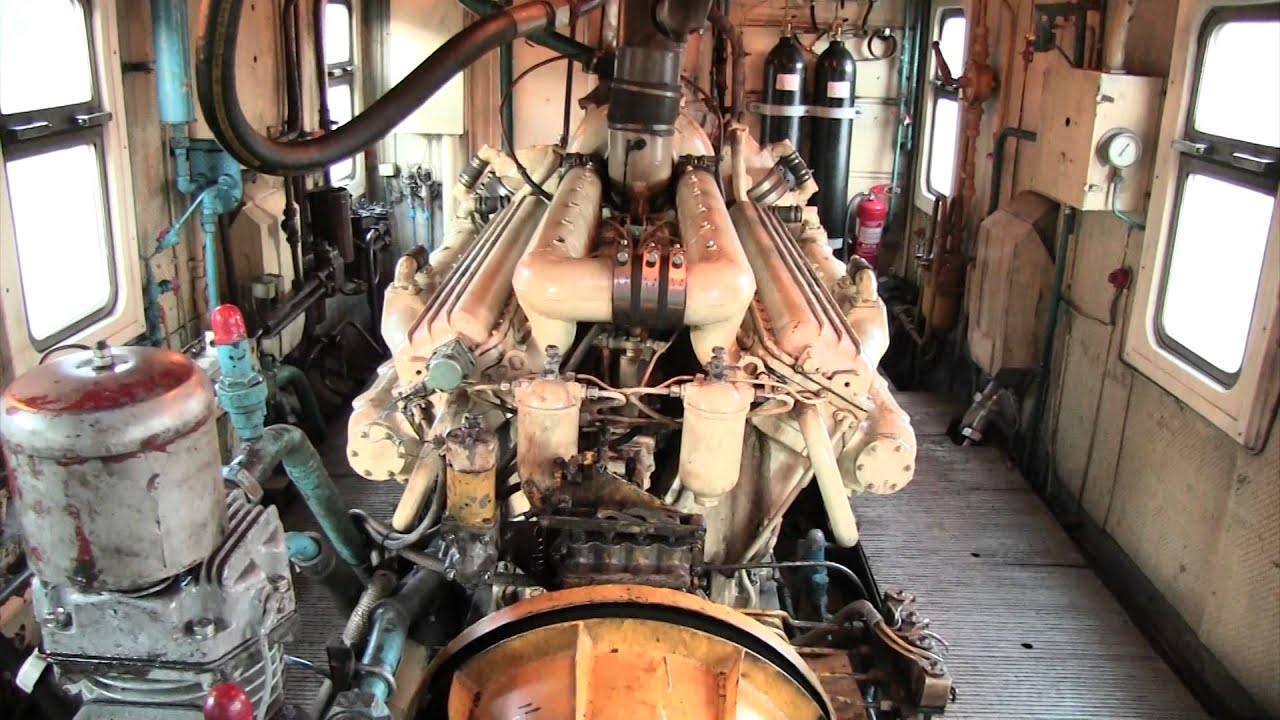 Звук дизеля дизель-поезда ДР1А (поз. 0-15) / Engine sounds, revs of DR1A (pos. 0-15)