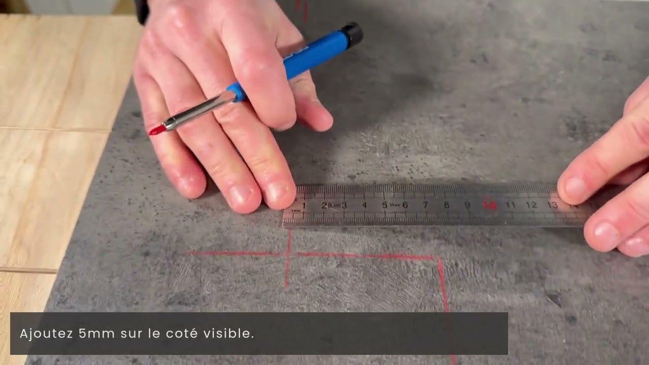 Habillage d&rsquo;une marche visible sur un c&ocirc;t&eacute; - Tuto complet