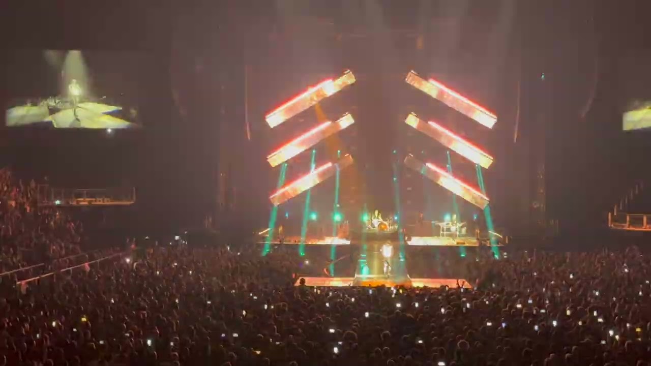 Muse - Uprising [4K][60fps], Live in London October 2023
