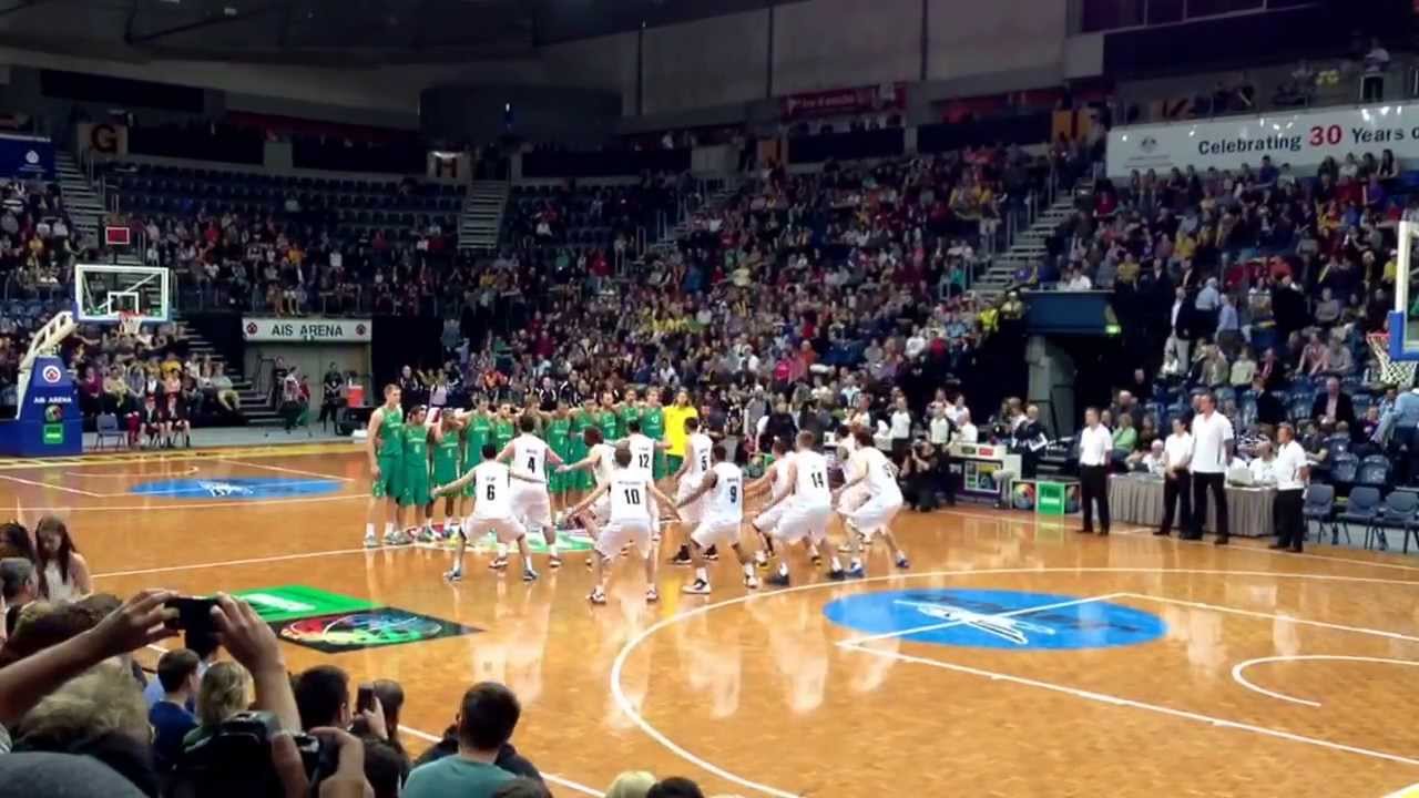 Tall Blacks Haka - Boomers vs Tall Blacks, 2013 FIBA Oceania Champs @ AIS Arena 18-9-2013