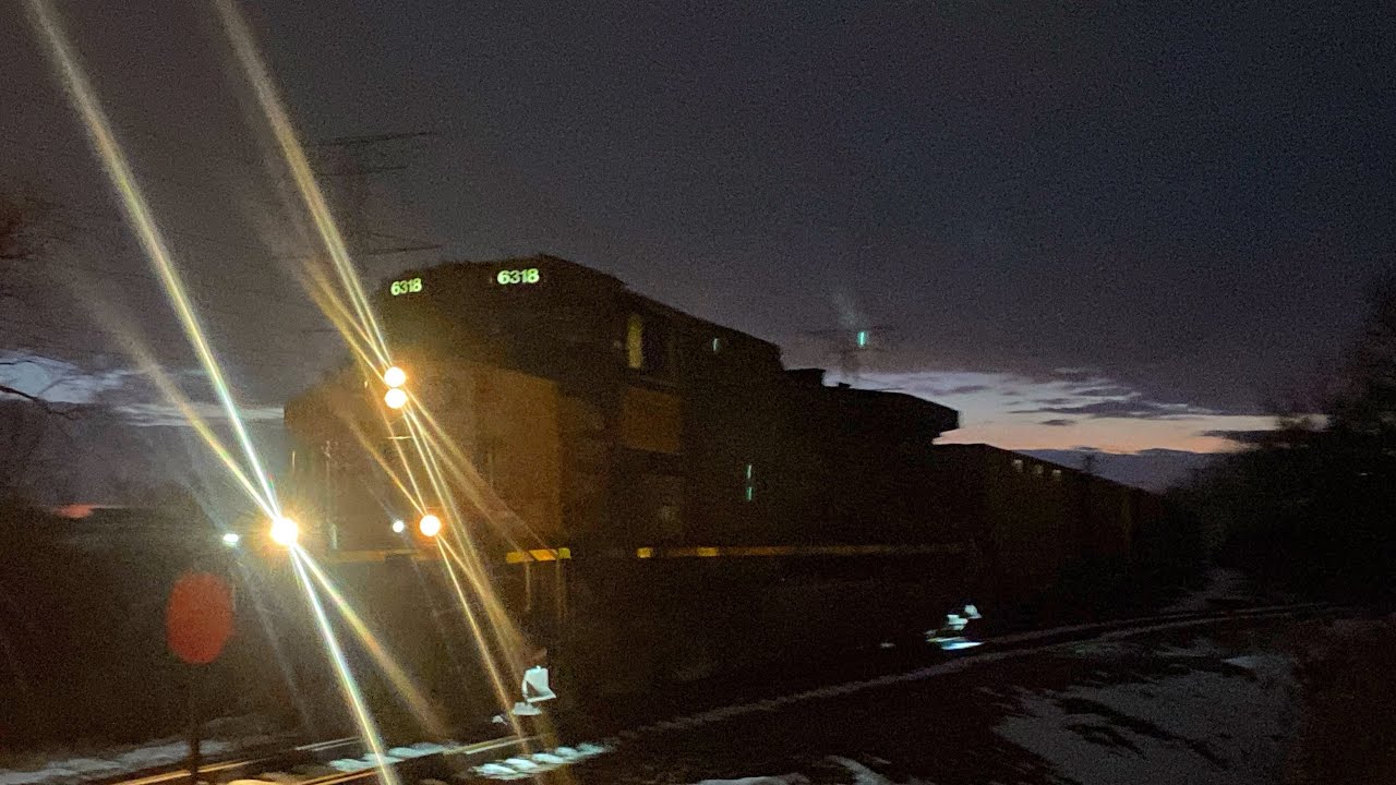 UP 6318 returns! Leading Sheboygan Coal Loads at N 64th St on the UP Shoreline Sub || Milwaukee, WI