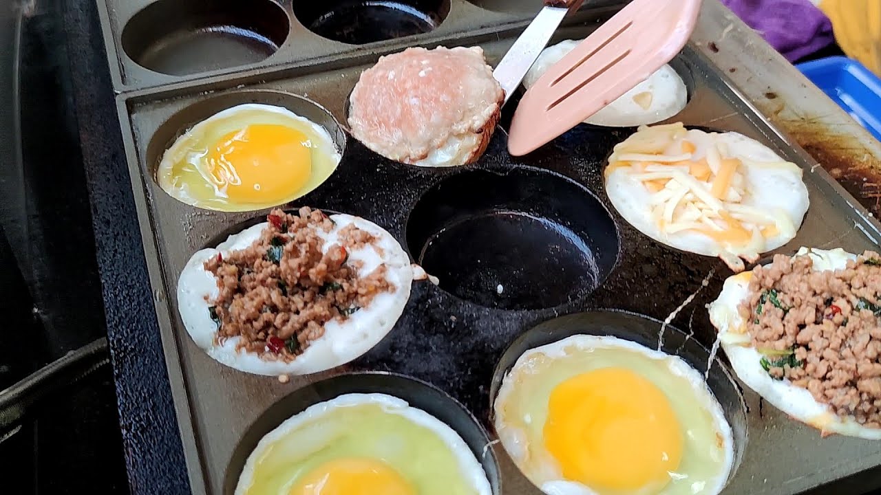 泰式打拋豬蛋堡—台灣街頭小吃.台南  Thai basil chili pork egg burger —Taiwanese street food.Tainan