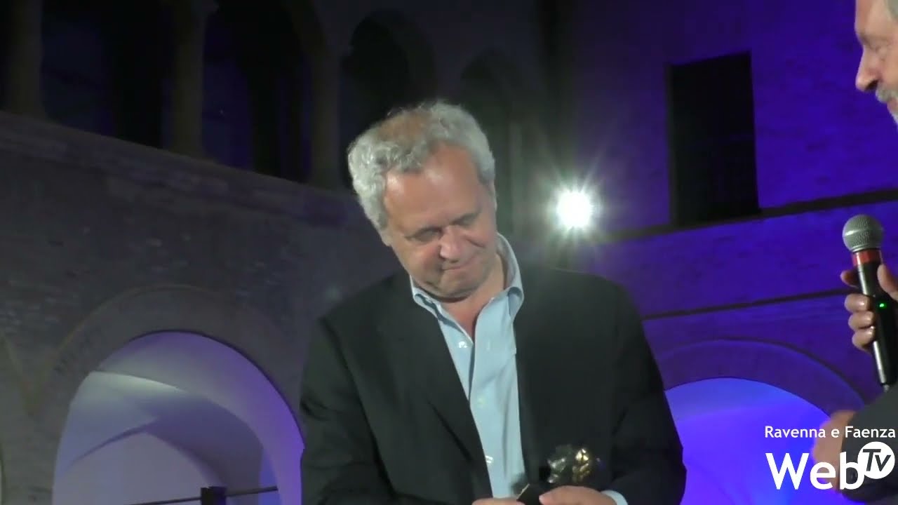 Ravennawebtv e Faenzawebtv augurano a tutti i lettori e le lettrici un felice 2022!