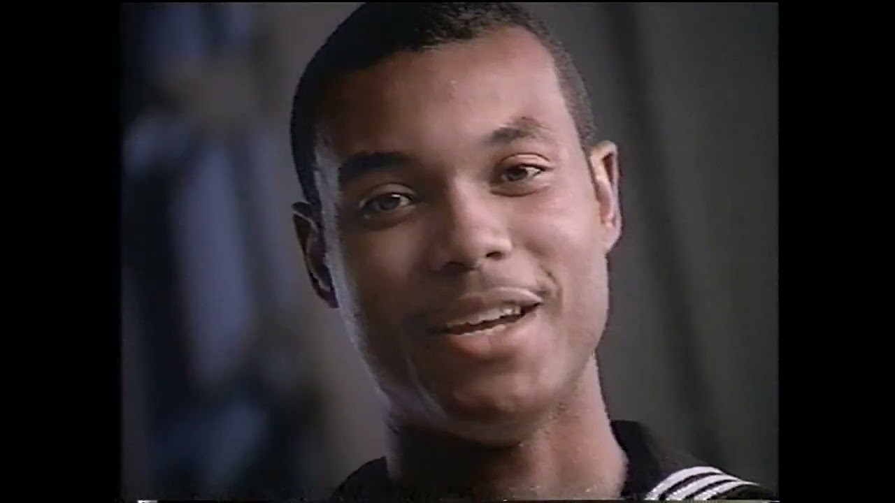 WPIX (WB) commercials and split-screen credits [April 25, 1999]