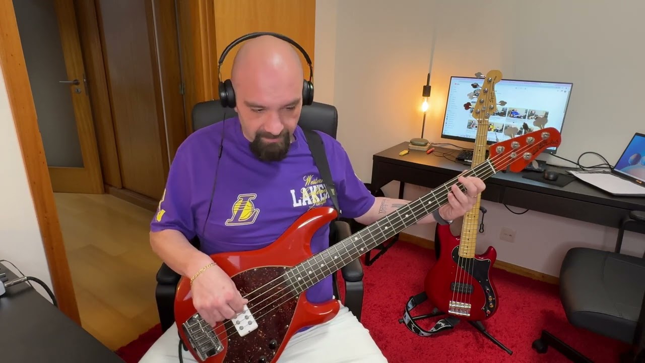 Baixo Cover - Senhor e Rei - Trazendo a Arca - Music Man StingRay 1999