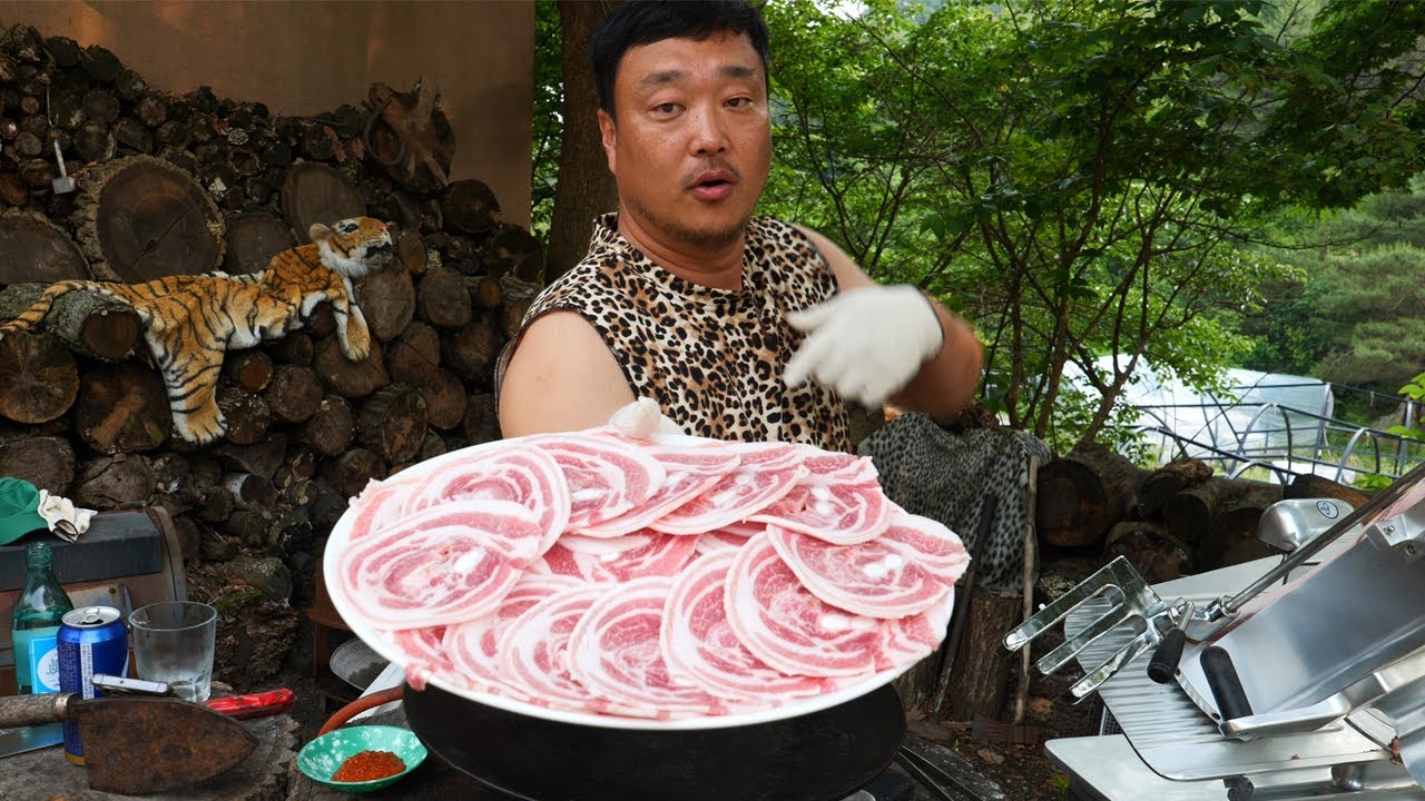 냉꽃삼[냉동꽃삼겹]에 비빔면은 선넘었지