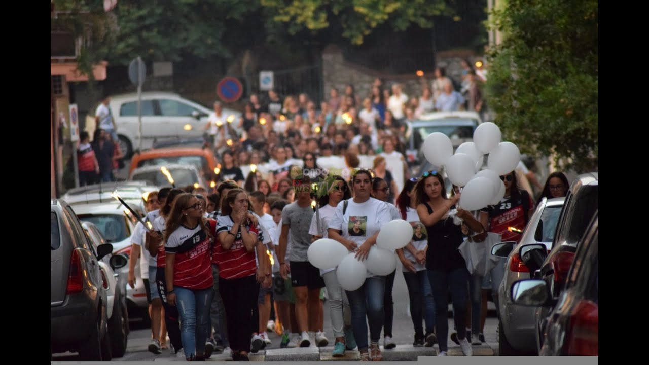 Sezze si stringe nel dolore